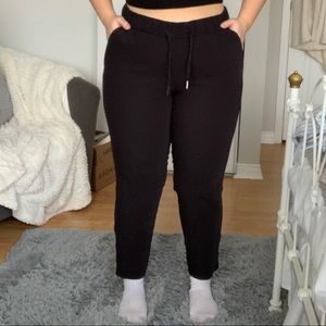 Lululemon On The Fly pant